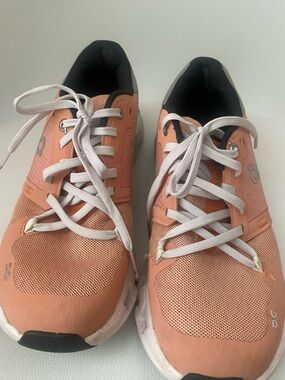 Lightweight Coral Athletic Sneakers with Supportive Fit